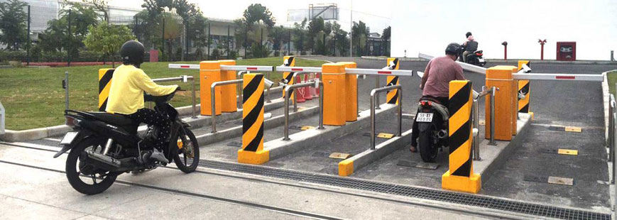 Hệ thống máy giữ xe bằng thẻ từ