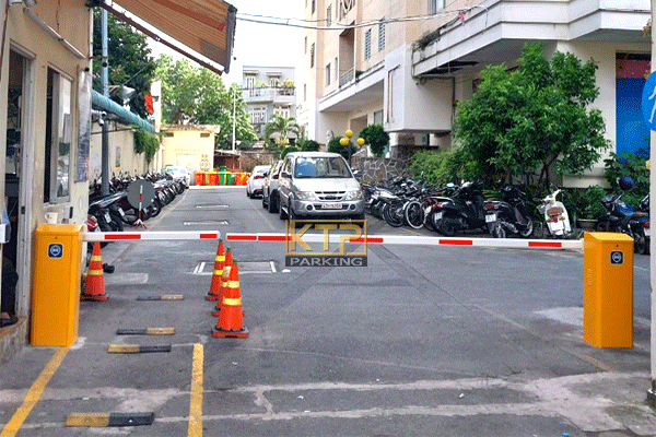 Hệ thống quản lý xe KTPPARKING tại CC Mỹ Kim