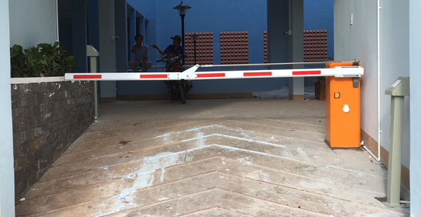 Hệ thống kiểm soát xe tự động tại nhà ở xã hội Đắc Lắc